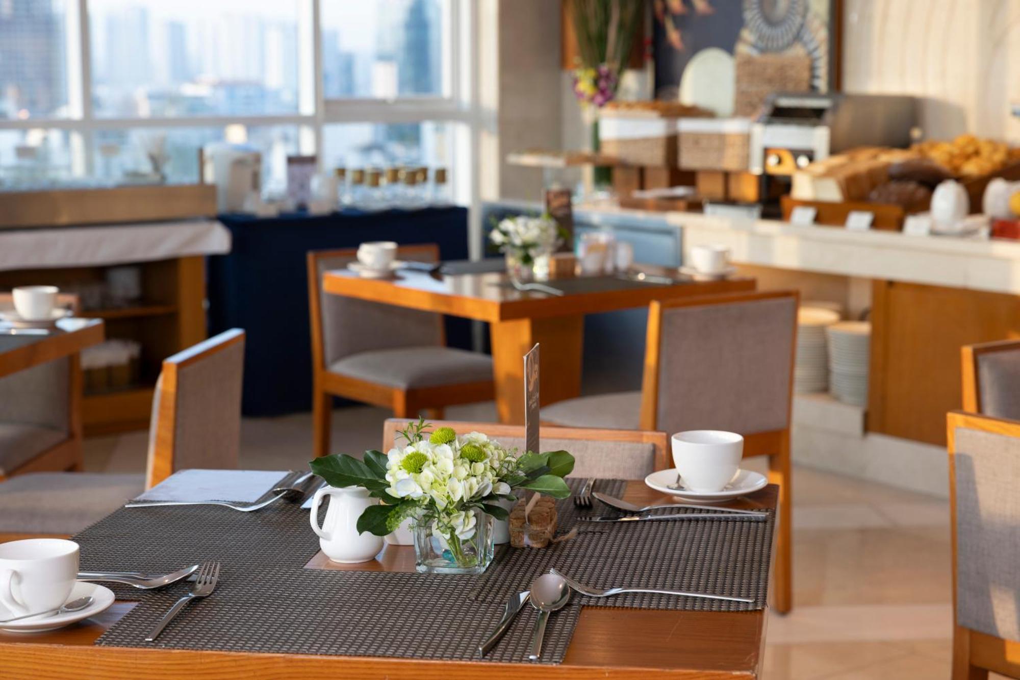 Harmony Saigon Hotel & Spa Ho Şi Min Dış mekan fotoğraf