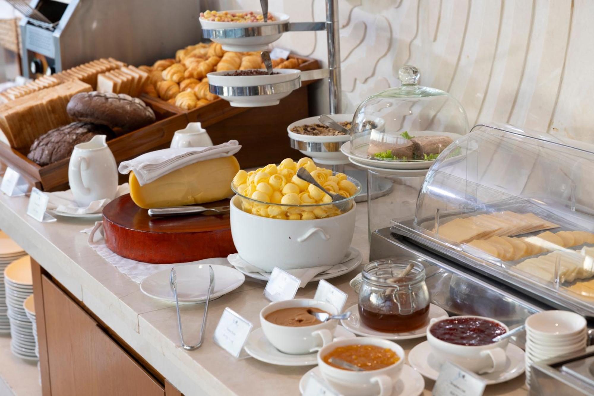 Harmony Saigon Hotel & Spa Ho Şi Min Dış mekan fotoğraf