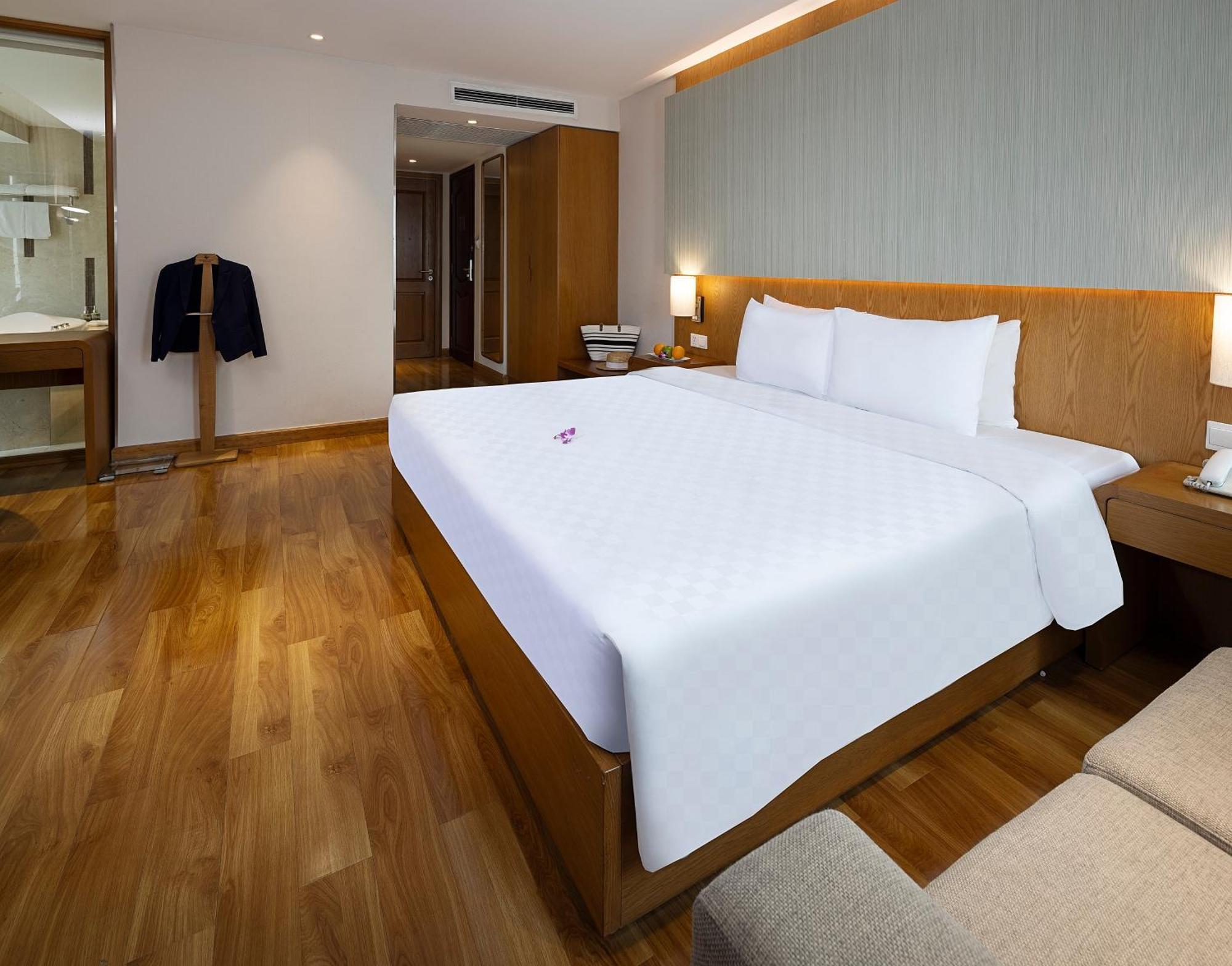 Harmony Saigon Hotel & Spa Ho Şi Min Dış mekan fotoğraf